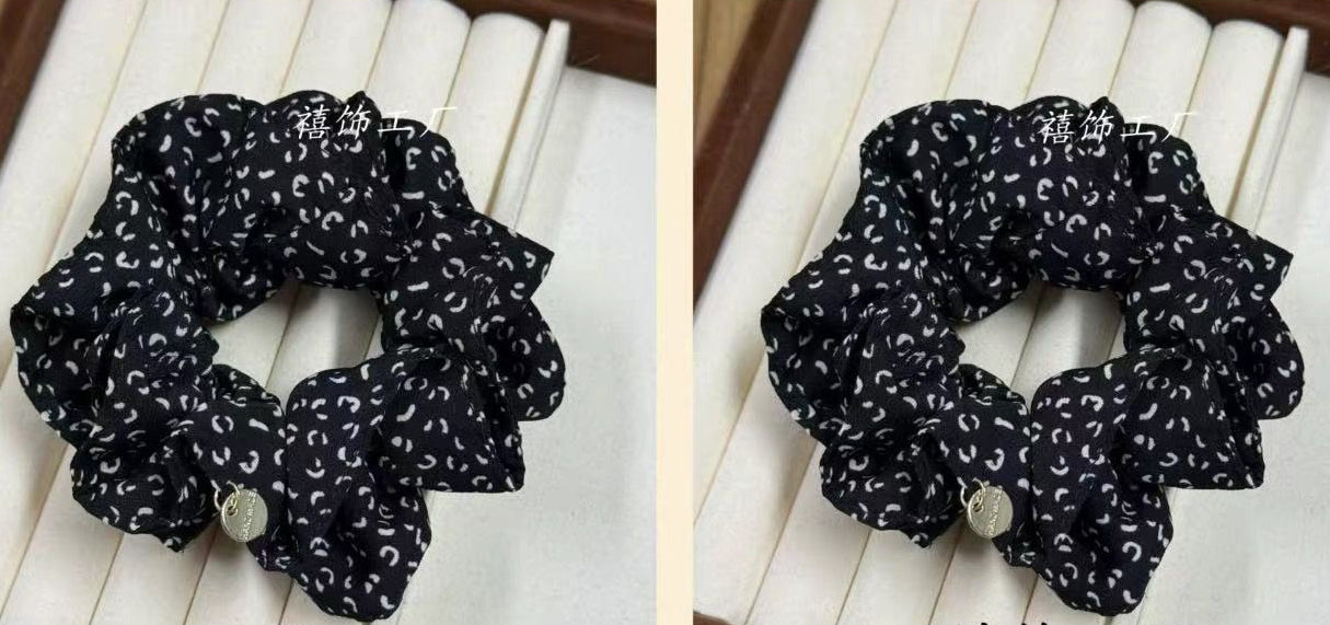 Ruffle Waist Scrunchie – Vintage Hair Tie - IG014
