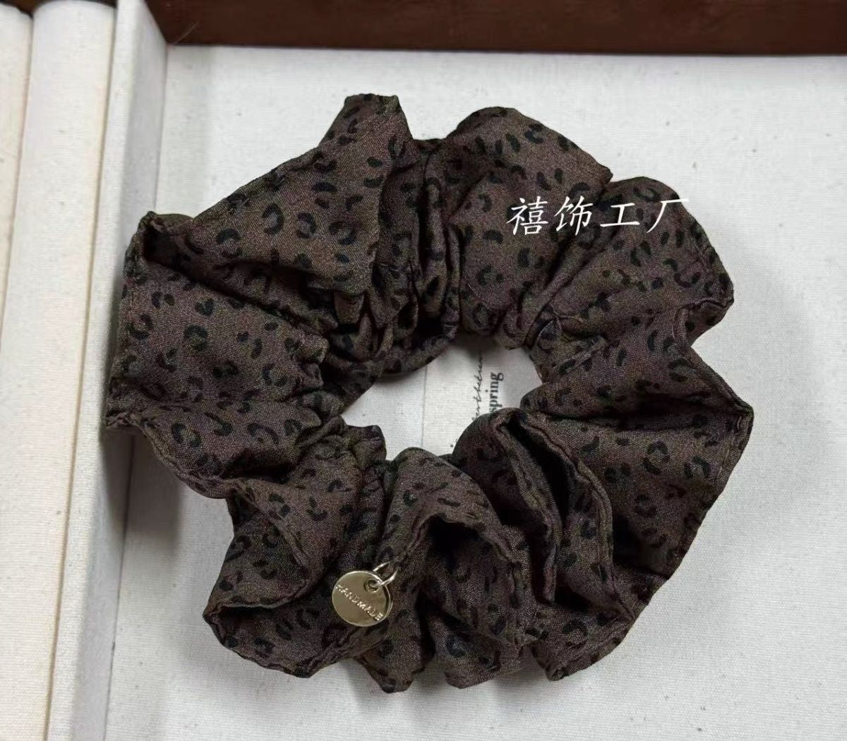 Ruffle Waist Scrunchie – Vintage Hair Tie - IG014