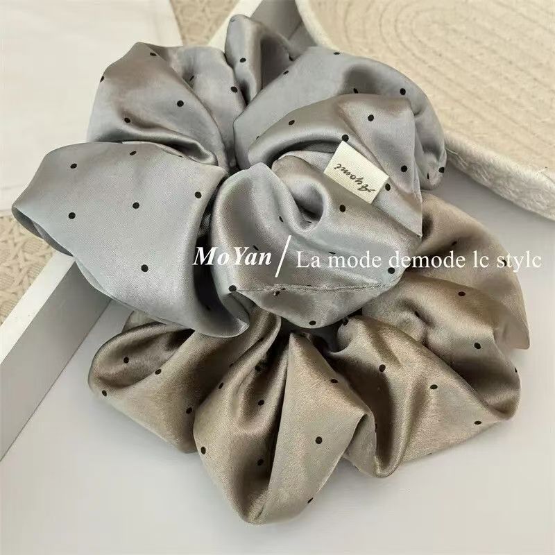 Gepunktetes Scrunchie – Haargummi für hohen Pferdeschwanz – IGB006