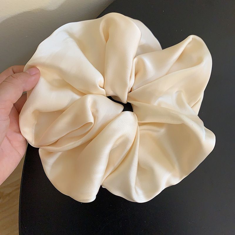 Satin-Scrunchie aus Frankreich – Haargummi mit hoher Elastizität - IGB021