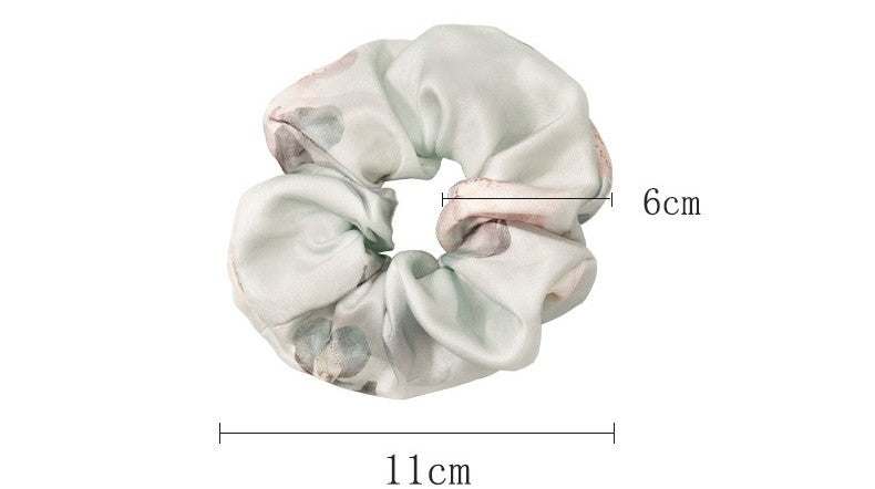 6CM Wide 100% Silk Scrunchie: Elegant and Gentle Hair Accessory