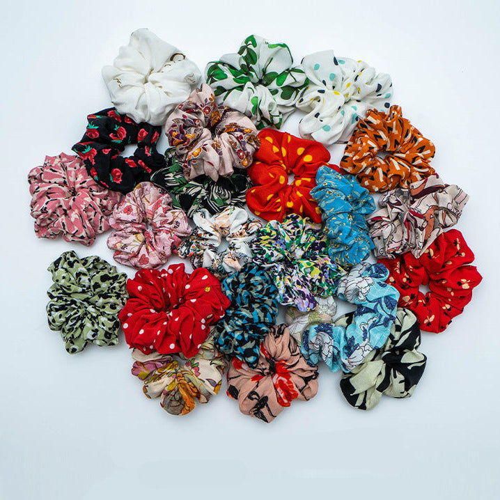 Assorted colors 100% silk scrunchies