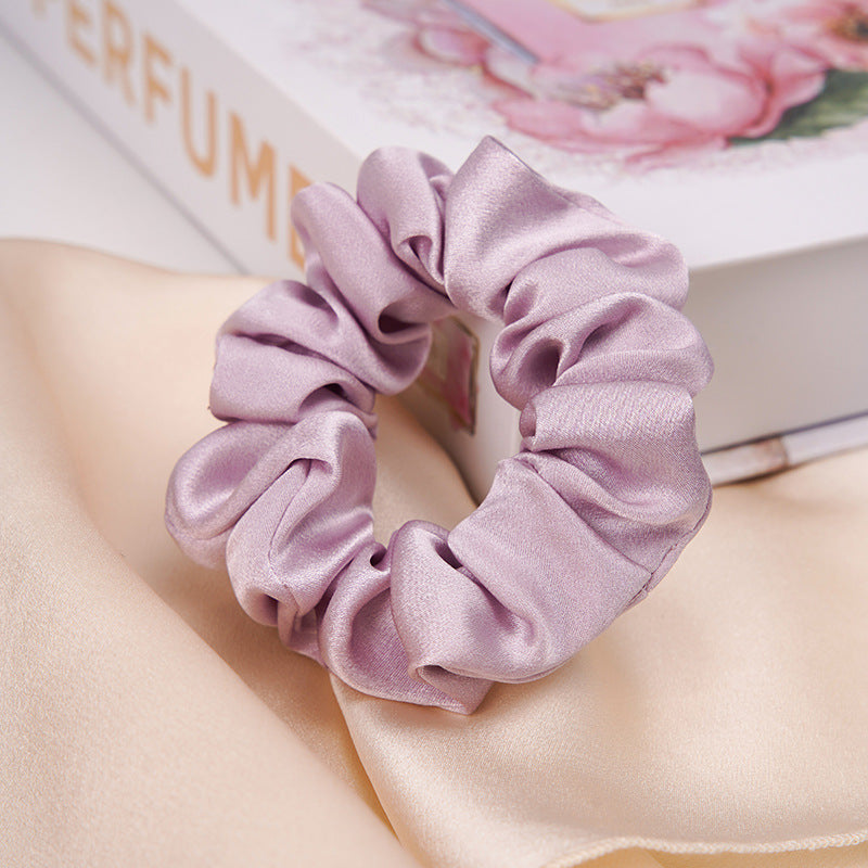 A lilac 100% silk scrunchie-13