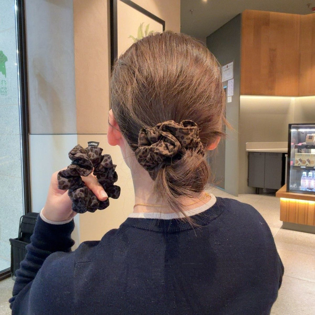 Vintage Leopard Scrunchie – High Bun Hair Tie - Video Same Style IG010