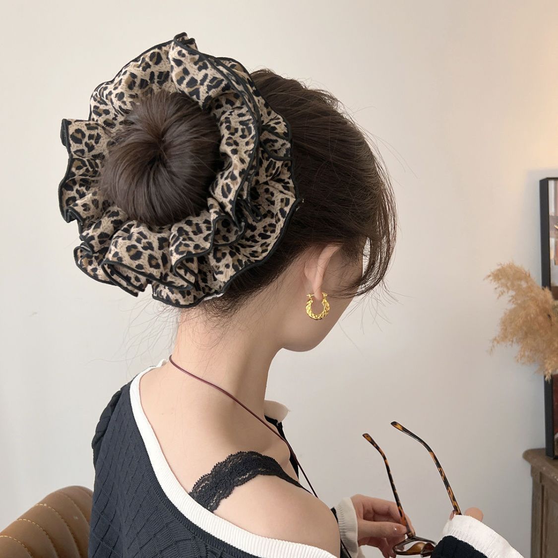 Scrunchie mit Leopardenmuster – Haargummi mit hoher Elastizität – IGC030